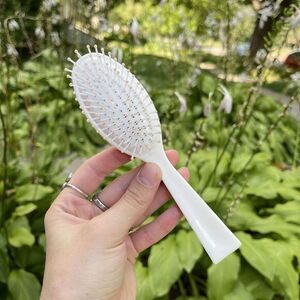 Estee Lauder Pink Ball Tipped‎ Travel Purse White Plastic Hair Brush Used Oval